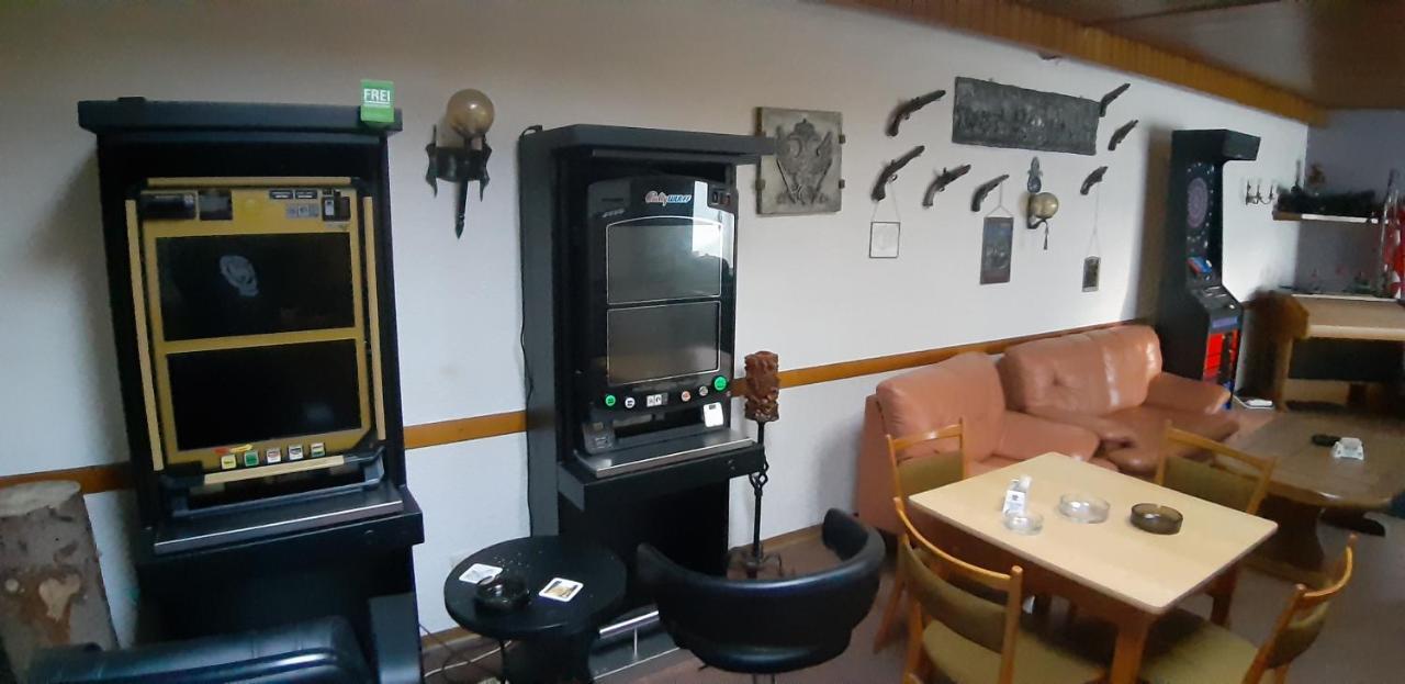 Black Bear Bikers Pub-Hotel Kempfeld Exterior foto
